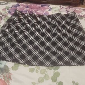 Old Navy Black and White A-Line Mini Skirt